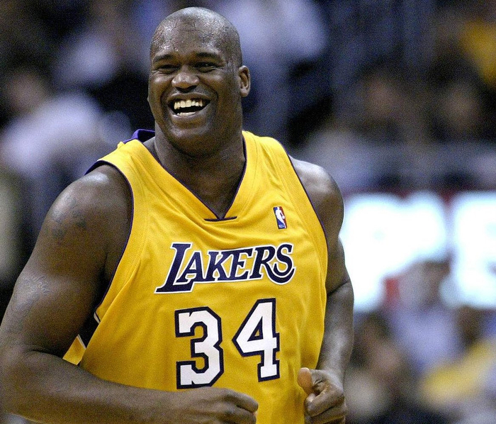 一边是国米 一边是国米